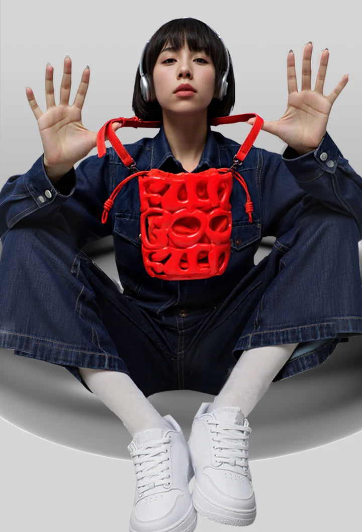 Le ALPHA - sac bucket vernis Fungoofun, mise en situation